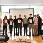 Gruppenfoto von Schülerinnen und Schülern bei der Schülerakademie Finanzkompetenz