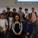 Gruppenfoto von Schülerinnen und Schülern bei der Schülerakademie Finanzkompetenz
