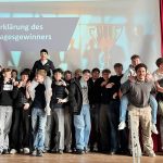 Gruppenfoto von Schülerinnen und Schülern bei der Schülerakademie Finanzkompetenz