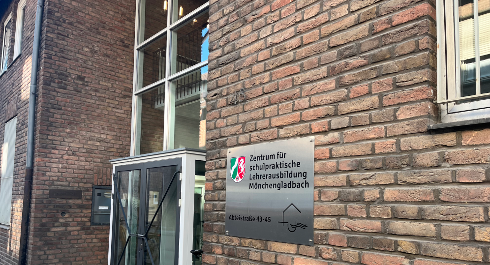 Schild des ZfsL Mönchengladbach